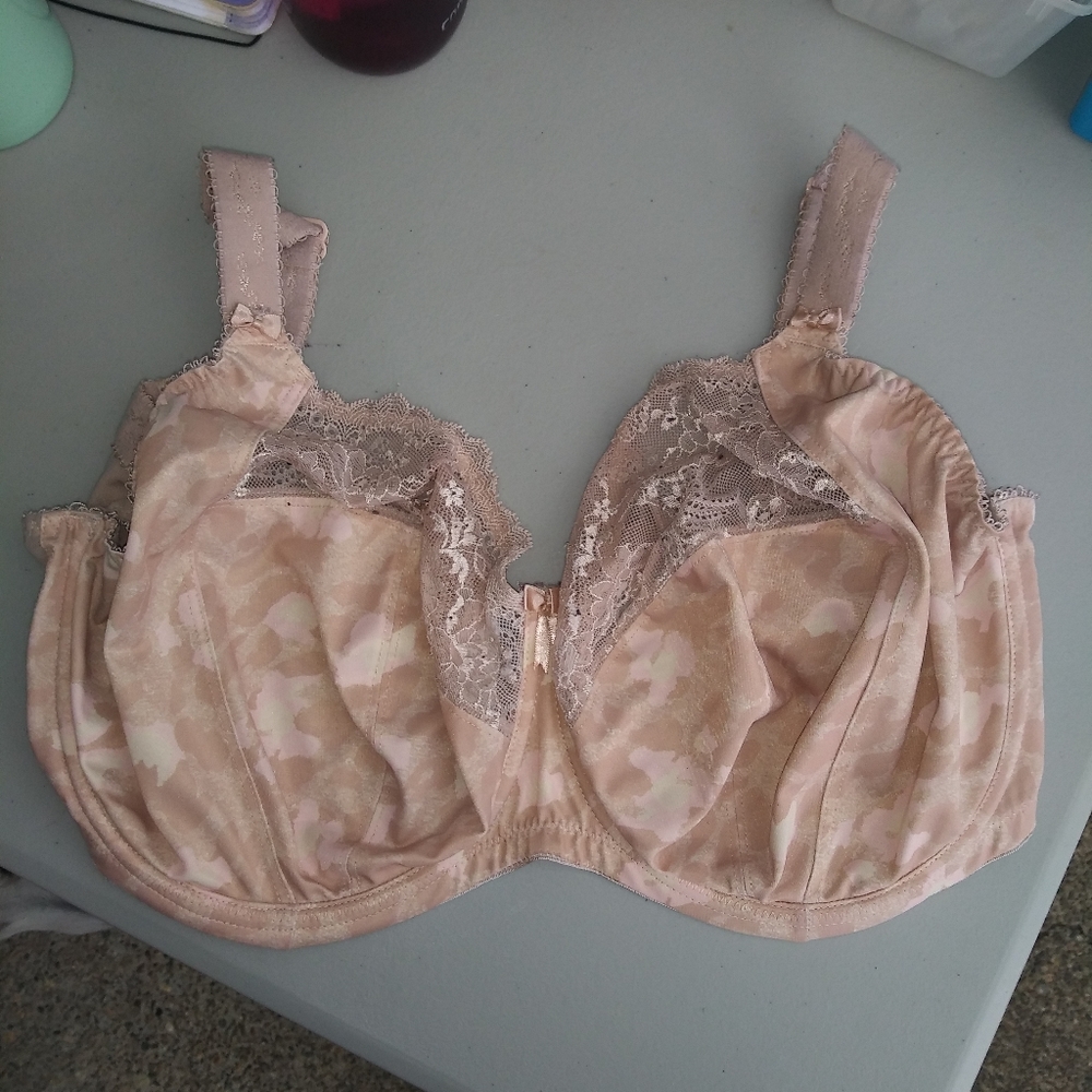 Elomi bra, tan, 32M